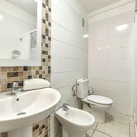 San Marino One Bedroom Apartment Los Cristianos (Tenerife)