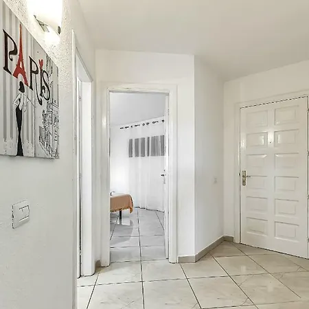 San Marino One Bedroom Apartment Los Cristianos (Tenerife)