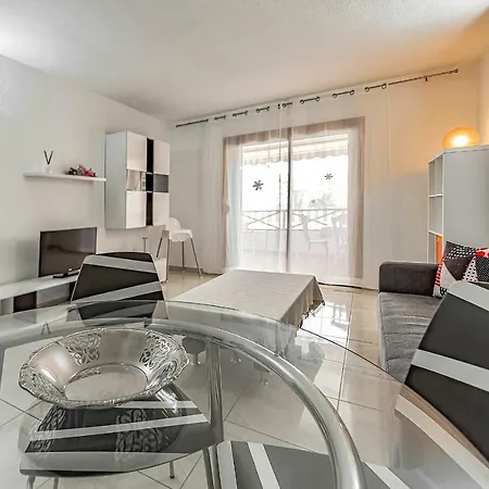 San Marino One Bedroom Apartment