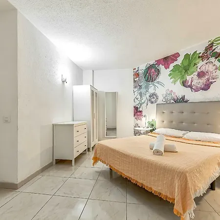 San Marino One Bedroom * Los Cristianos (Tenerife)